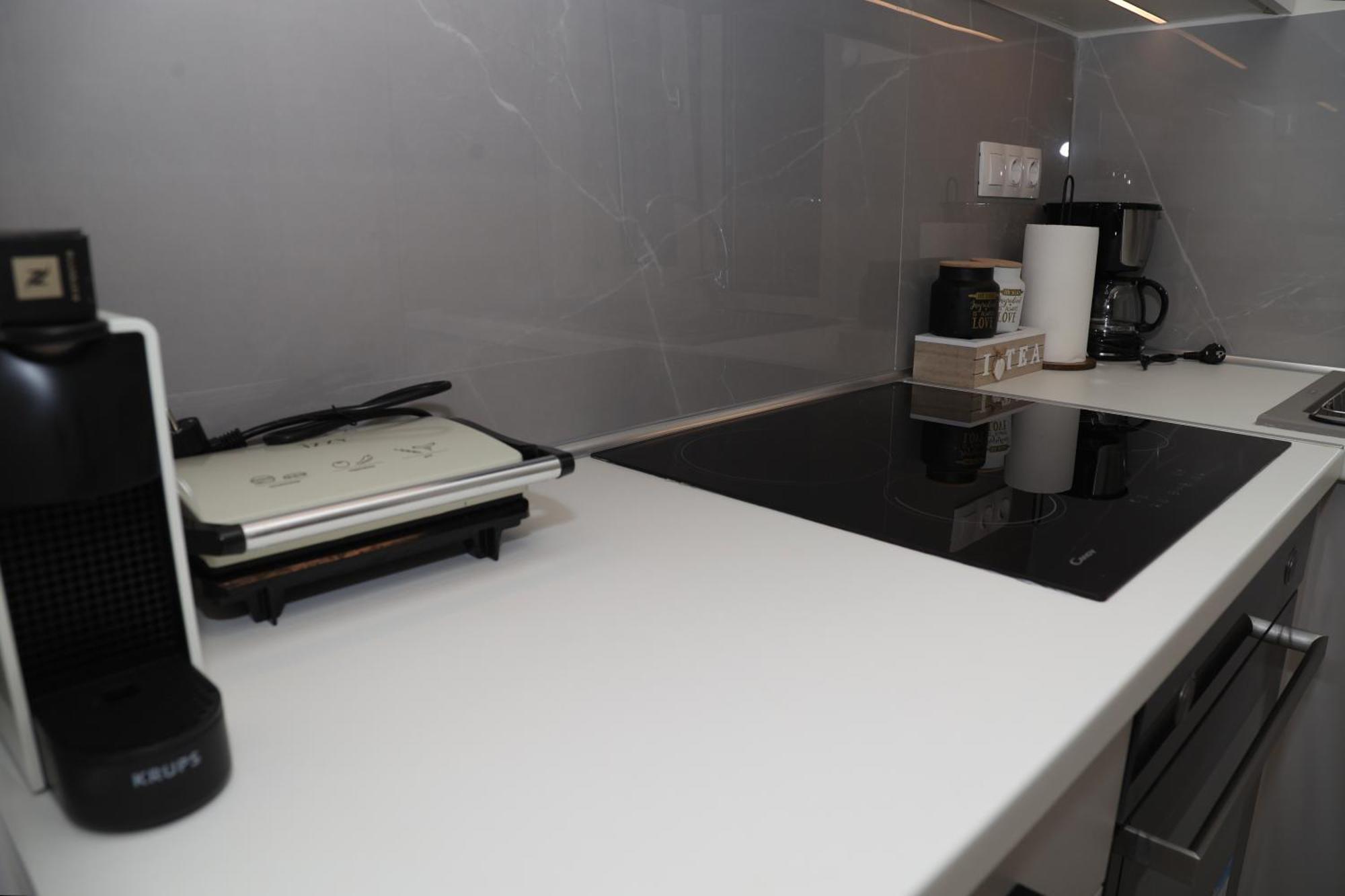 Sandika Apartments 헐소니소스 외부 사진